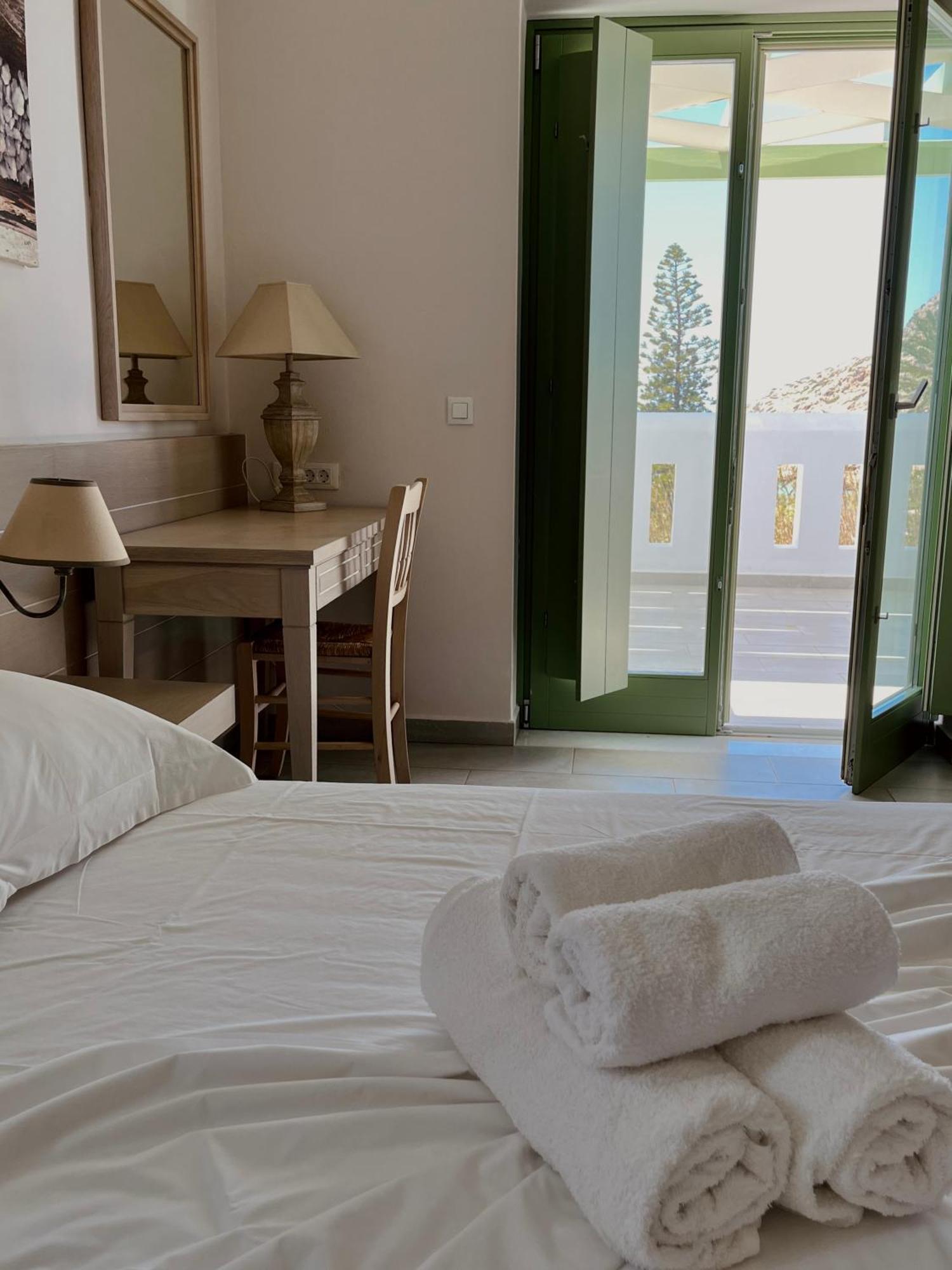 Alona Luxury Villas アルカサ エクステリア 写真
