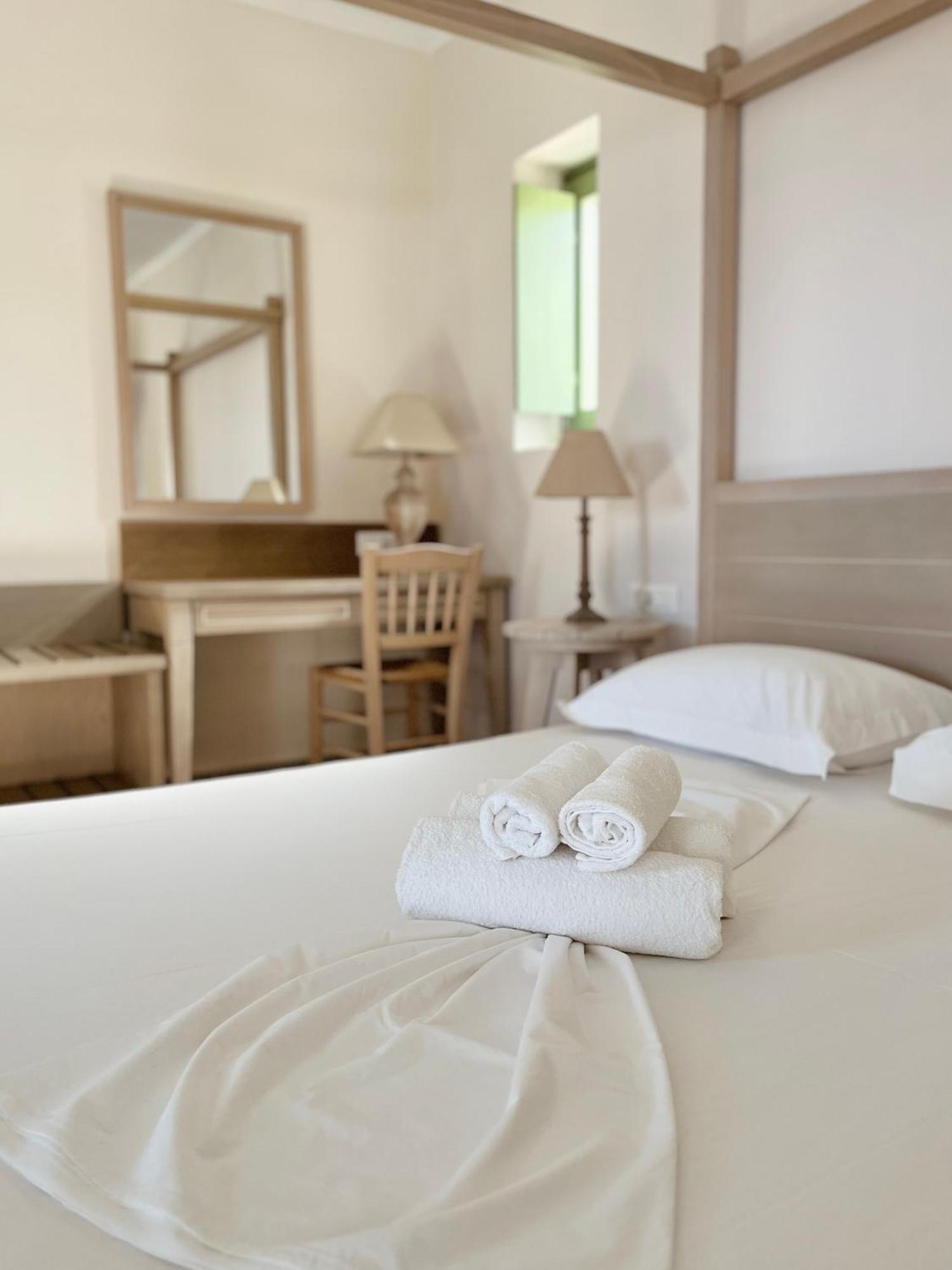 Alona Luxury Villas アルカサ エクステリア 写真