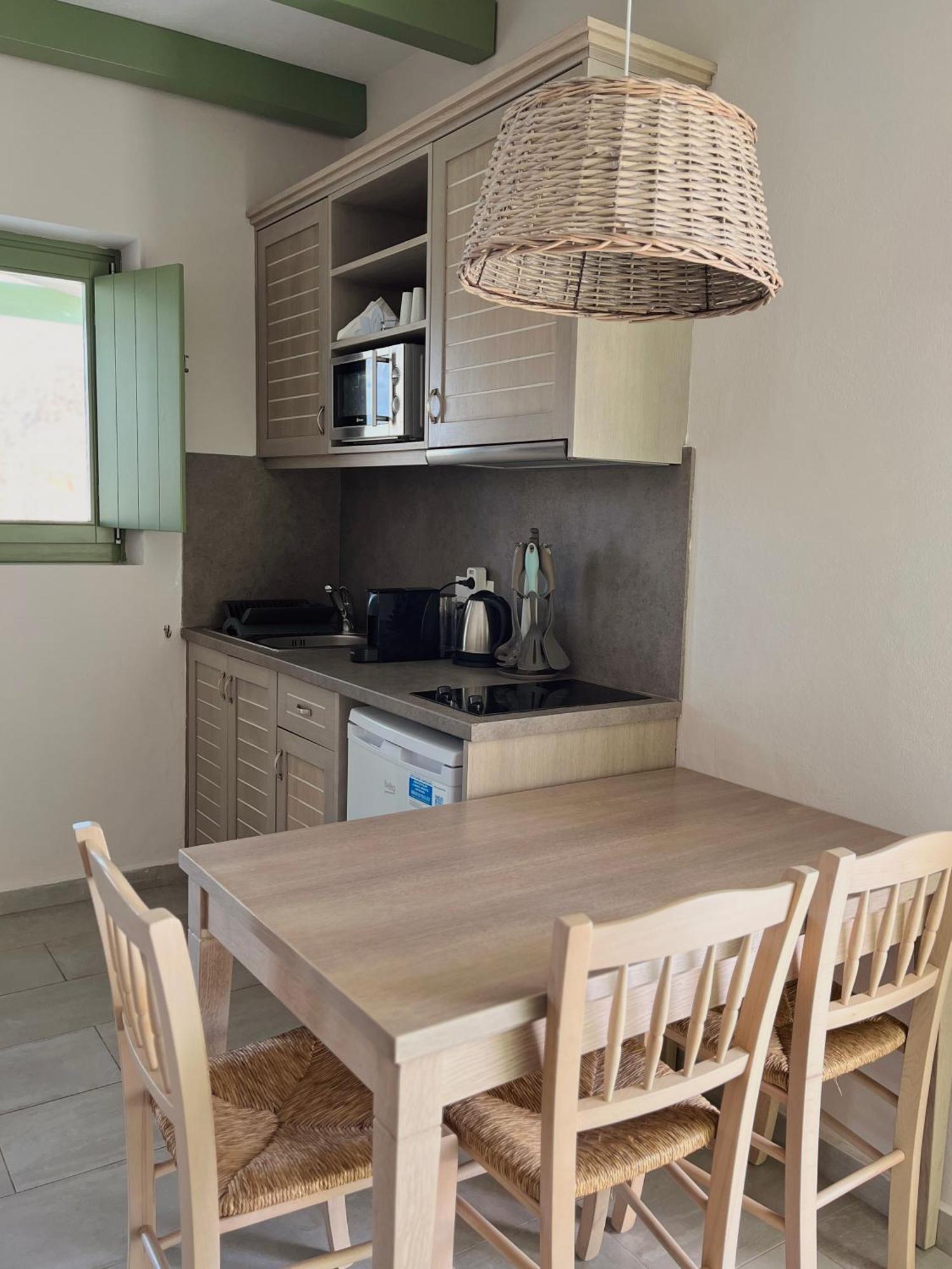 Alona Luxury Villas アルカサ エクステリア 写真